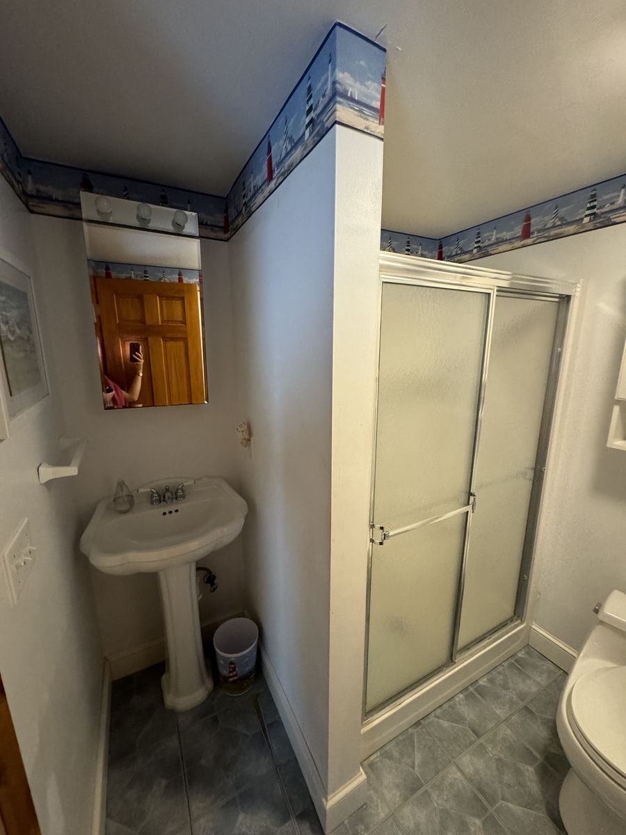Primary bathroom before renovation